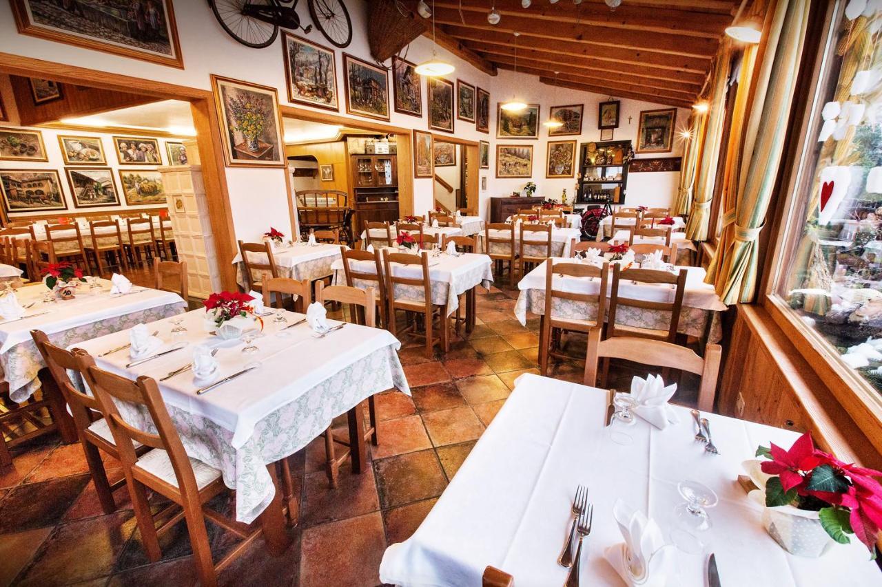 Al Fogolar Hotel Villa Santina Ngoại thất bức ảnh